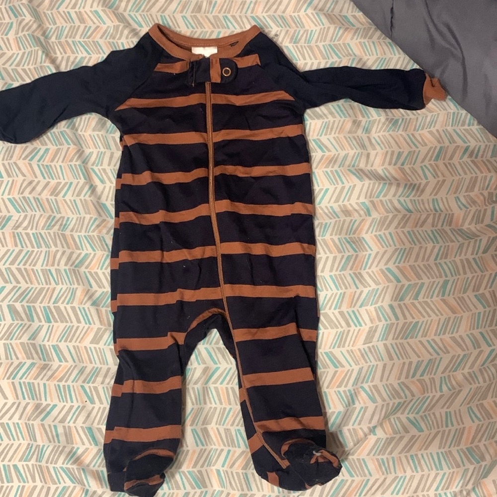 Newborn outfit